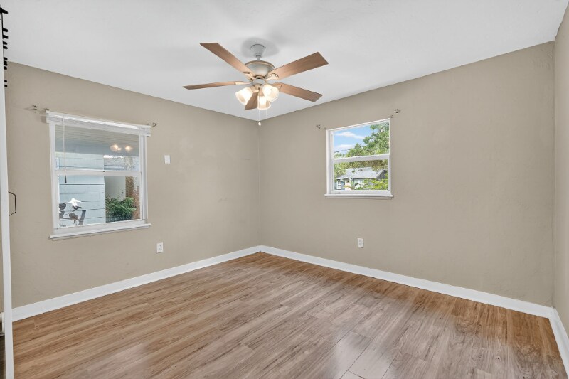 Building Photo - 2348 37th St S