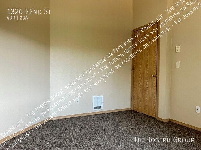 Building Photo - 1326 22nd St