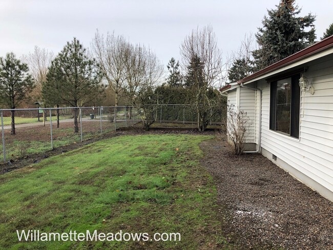 Building Photo - A Wonderfully Remodeled and Completely Updated 3 Bedroom, 2 Bath House with Geer Community Park i...