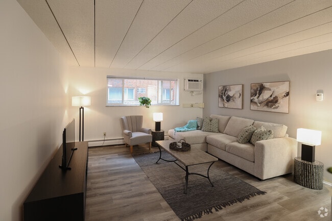 1BR, 1BA - 700SF - Living Room - Hamilton House - One Month Free