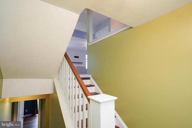 Building Photo - 641 Rosemary Dr