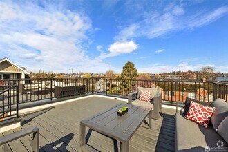 Building Photo - Brand new 2 bedroom with luxury finishes i...