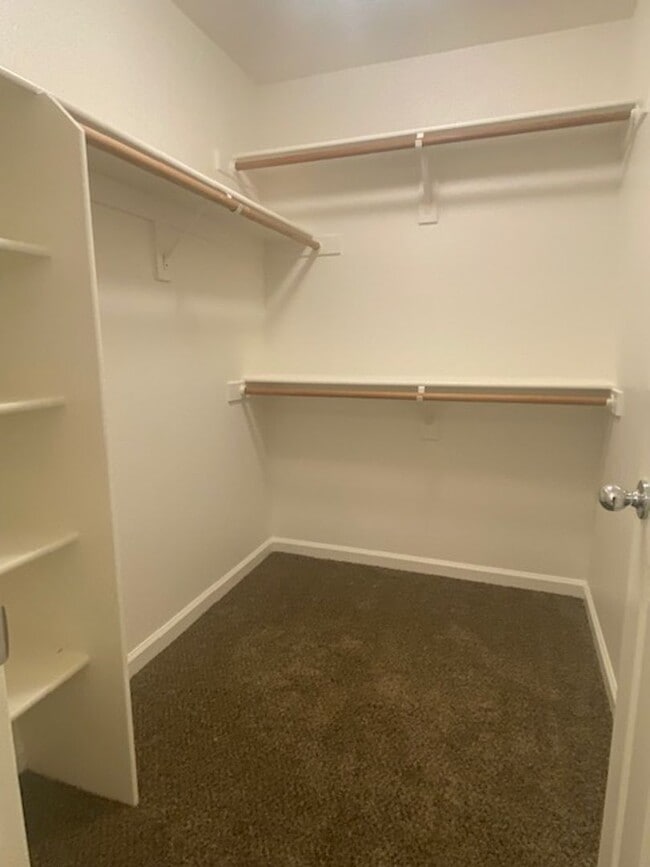 Building Photo - Corner lot with pool and RV parking!