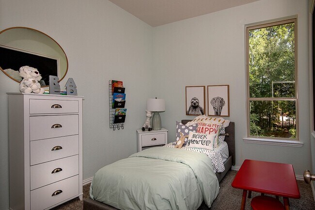 Building Photo - 215 Moon Dance Ct