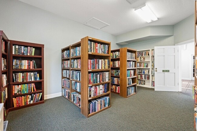 Building Photo - 3425 Haley Pointe Rd