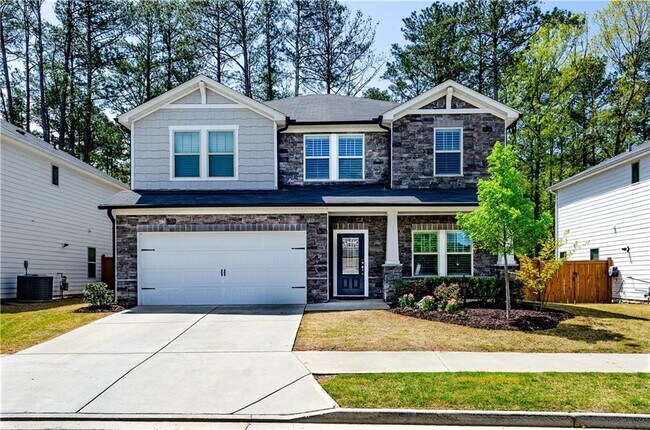 Building Photo - 660 Stately Dr