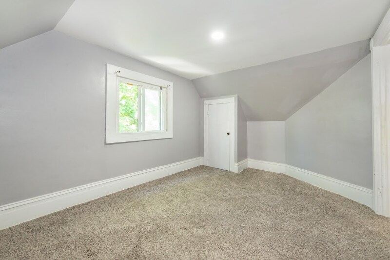 Building Photo - 233 Glenwood Ave