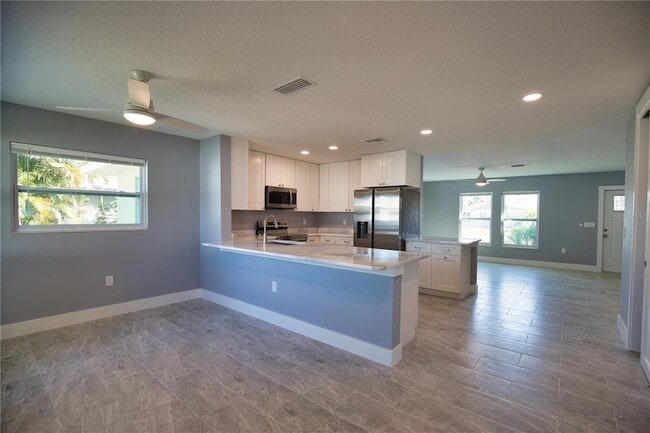 Building Photo - 3392 Orange Rd