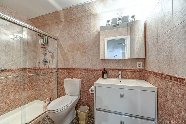 Building Photo - 37 Crescent Cove Cir