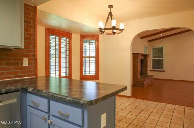 Building Photo - 1809 Pueblo Alegre Dr