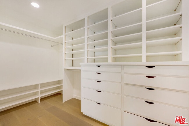 Building Photo - 507 N Arden Dr
