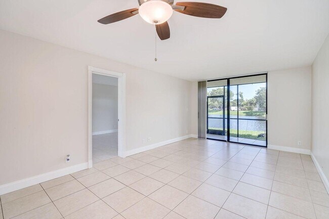 Building Photo - 1238 S Military Trail