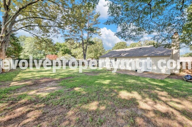 Building Photo - 1170 Simmonsridge Dr