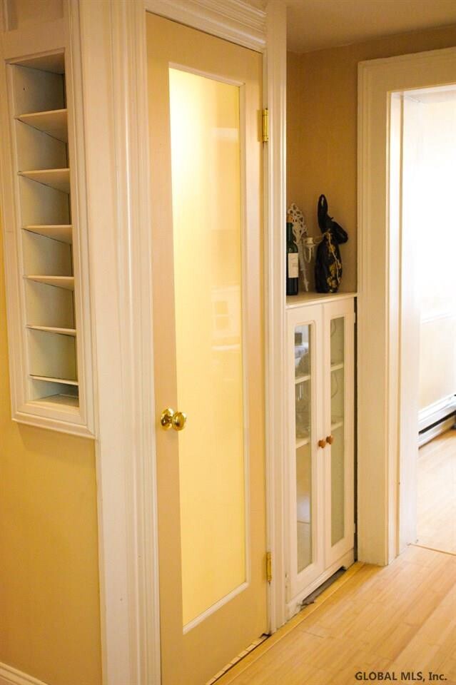 Building Photo - 69 Lawrence St