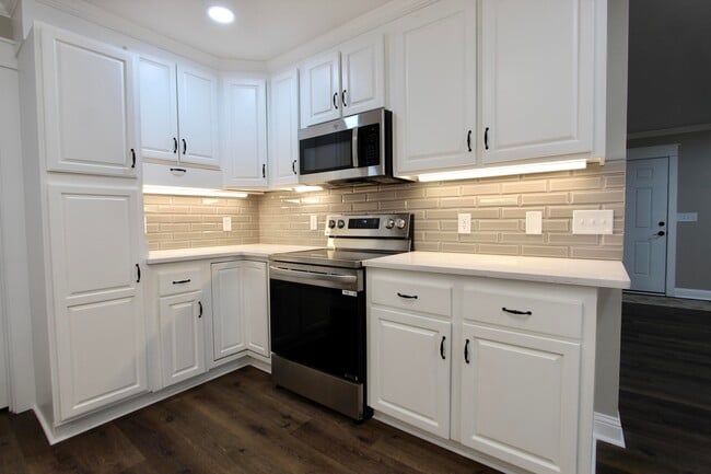 Building Photo - 4052 Randi Rd