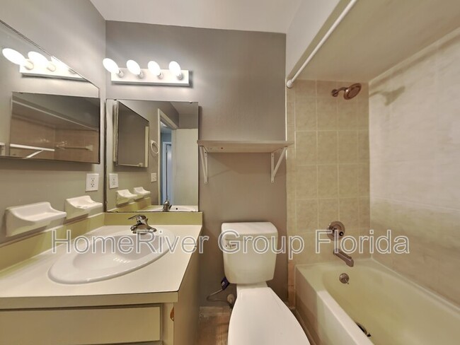 Building Photo - 10401 Riva Ridge Trail
