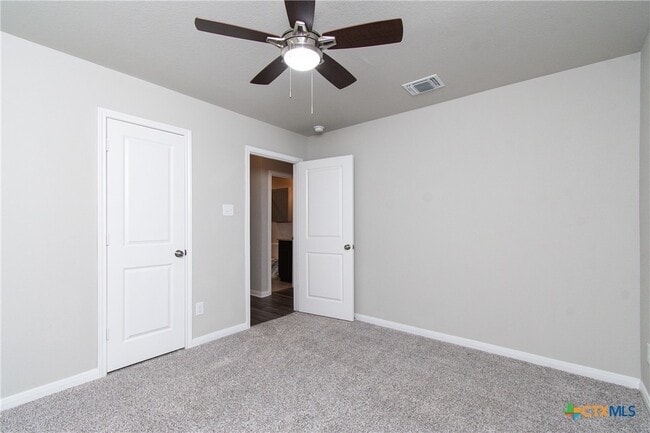 Building Photo - 8207 Montclair Dr