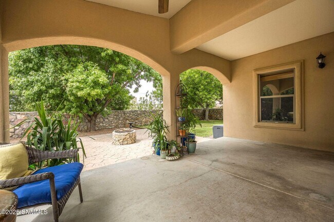Building Photo - 4165 Mojave Dr