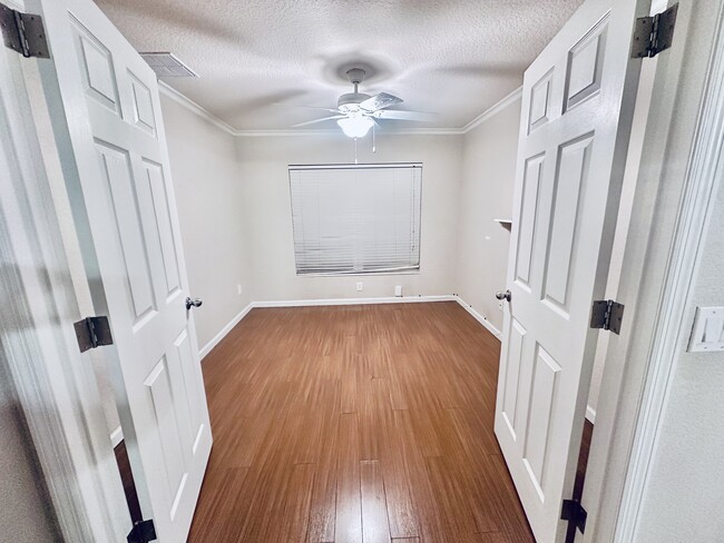 Building Photo - 4218 SW 53rd Cir