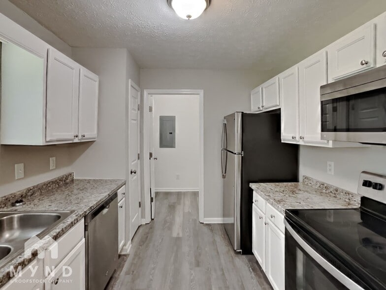 Building Photo - 62 Pinnacle Way