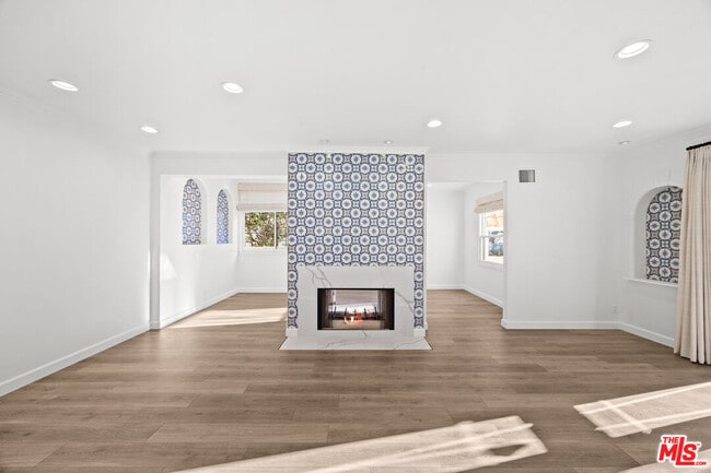 Building Photo - 502 Smithwood Dr