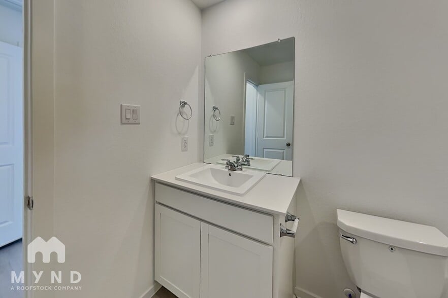 Building Photo - 708 Zuppino Ln