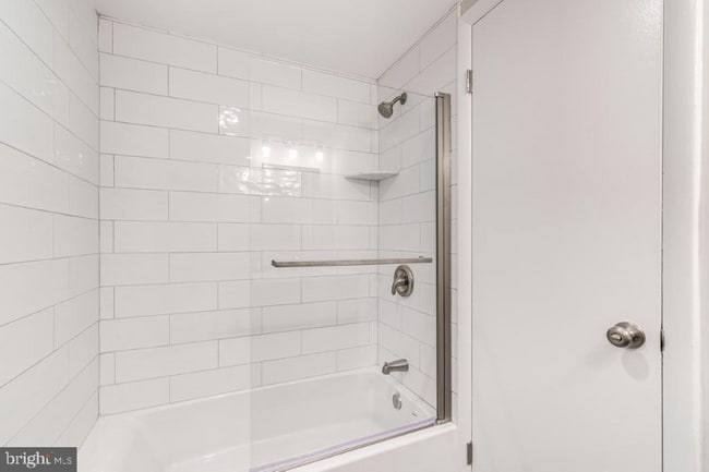 Building Photo - 600 Roosevelt Blvd