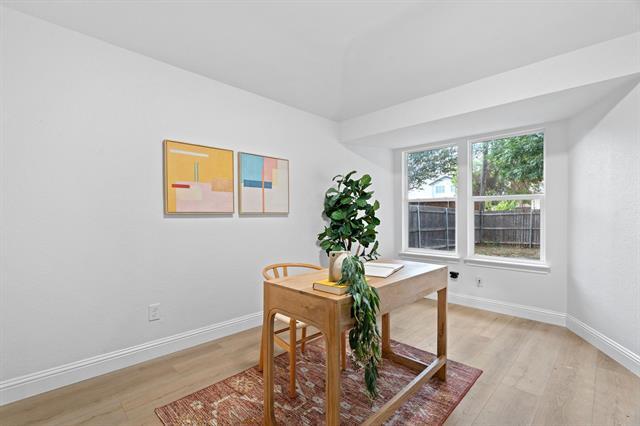 Building Photo - 822 Trevor Way