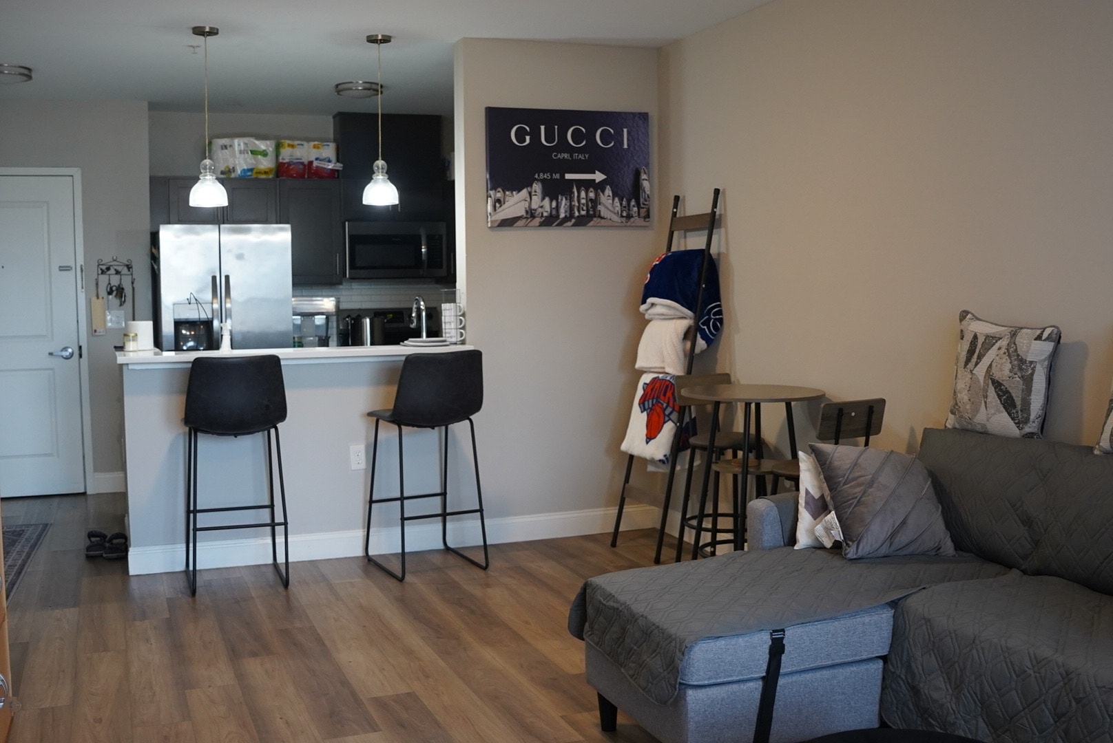 Building Photo - 500 S Center St