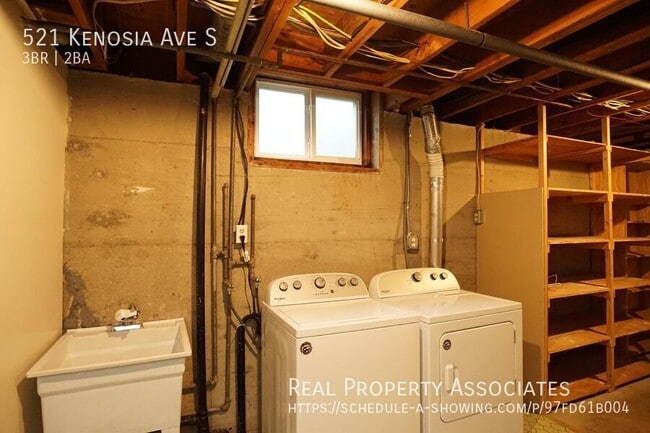 Building Photo - 521 Kenosia Ave S