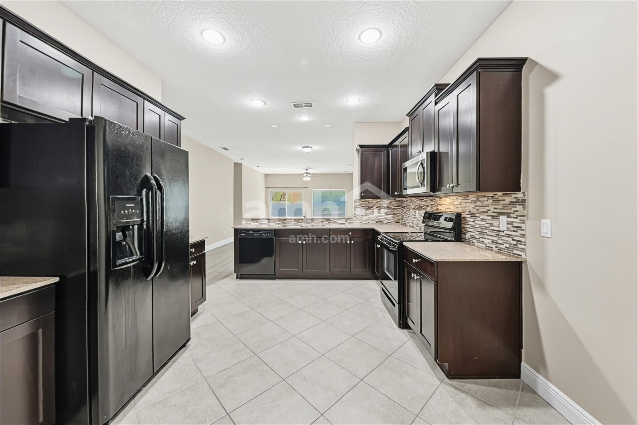 Building Photo - 30113 Saddlebred Ln