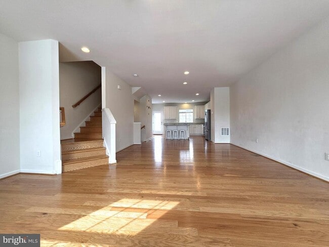 Building Photo - 12855 Clarksburg Square Rd