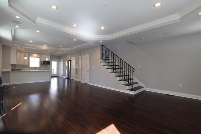Building Photo - 1108 Orren St NE