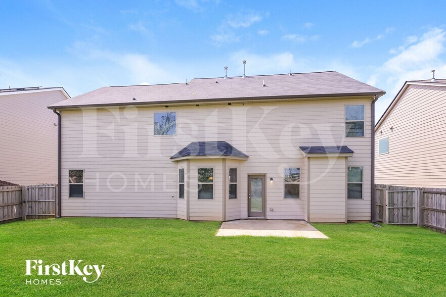 Building Photo - 2027 Massey Ln