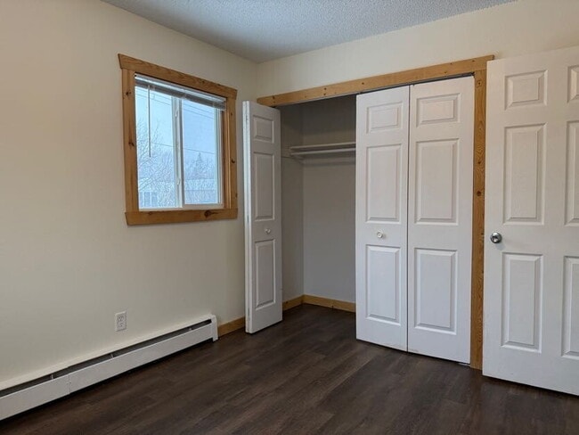 Building Photo - 603 2nd Ave W