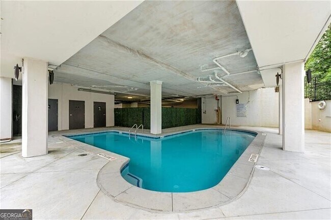 Building Photo - 6890 Peachtree Dunwoody Rd