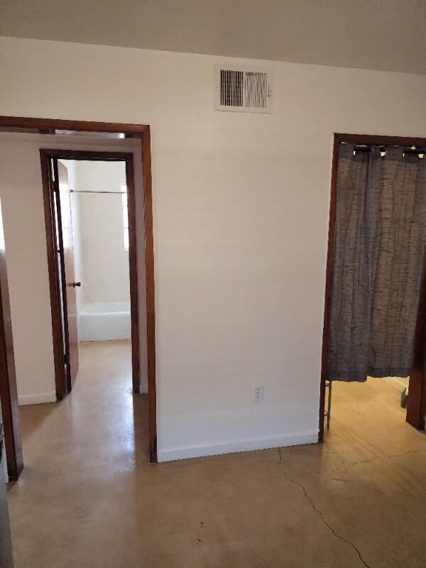 Building Photo - 2531 N Edith Blvd