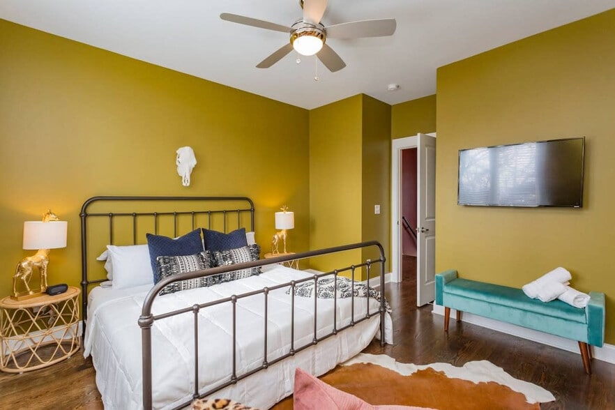 Building Photo - 505 Wedgewood Ave