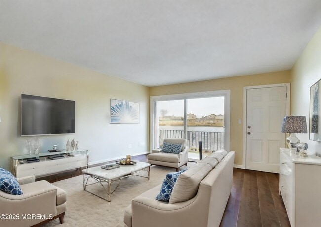 Building Photo - 50 Valentine St