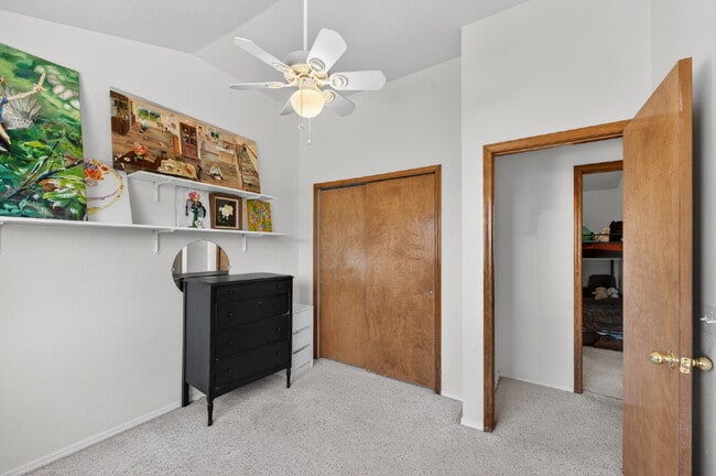 Building Photo - Available Immediately! Beautiful home in the Fairfax and Briargate neighborhood!