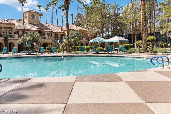 Building Photo - 260 E Flamingo Rd