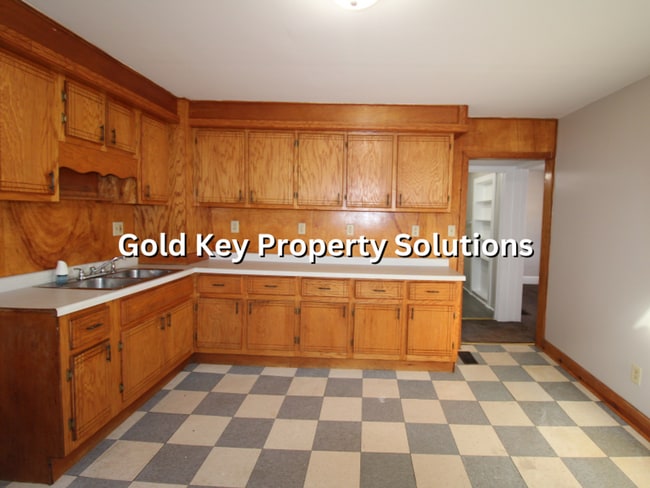 Building Photo - 3 BR House with 2 FULL Baths and Central Air NO SECTION 8