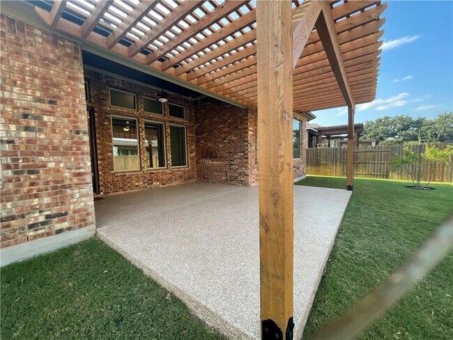 Building Photo - 932 Hezekiah Ln
