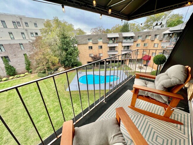 Building Photo - FULLY FURNISHED LUXURY CONDO!