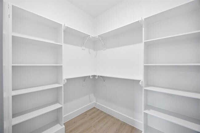 Building Photo - 4601 Newberry St