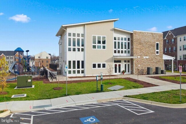 Building Photo - 5320 Woodyard Rd