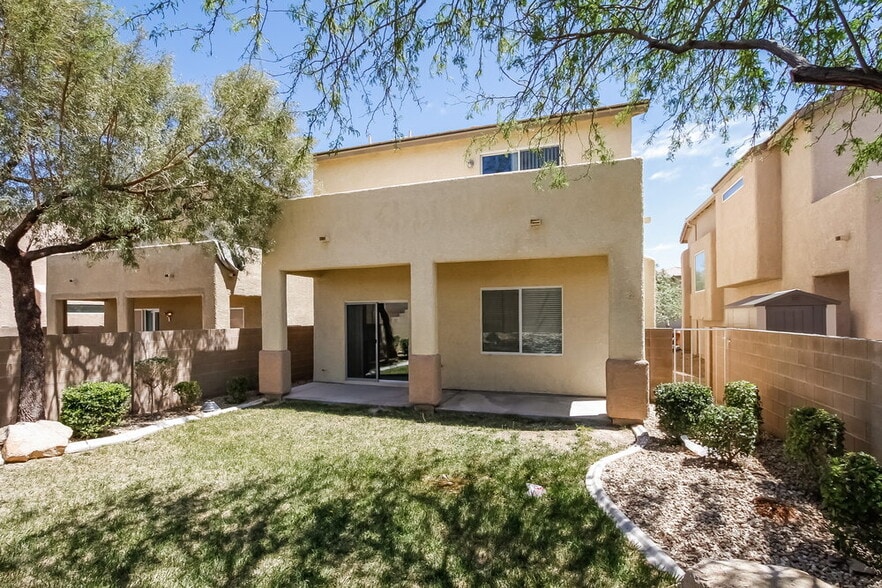 Building Photo - 9841 N Fast Elk St