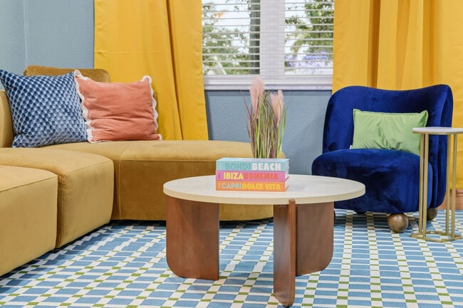 Building Photo - 507 Shore Dr