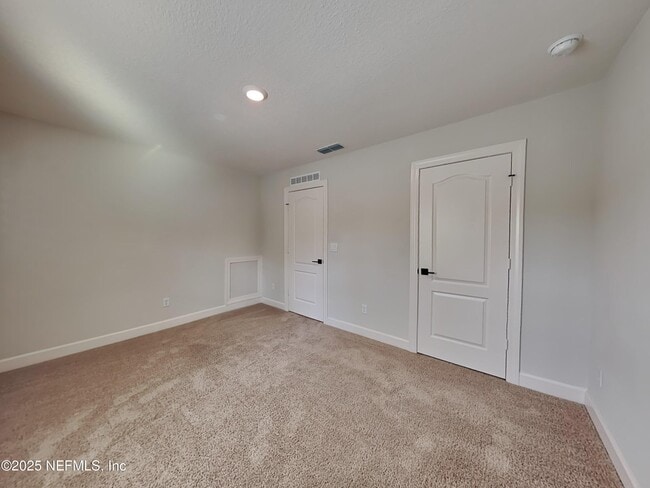 Building Photo - 895 Morgans Treasure Rd