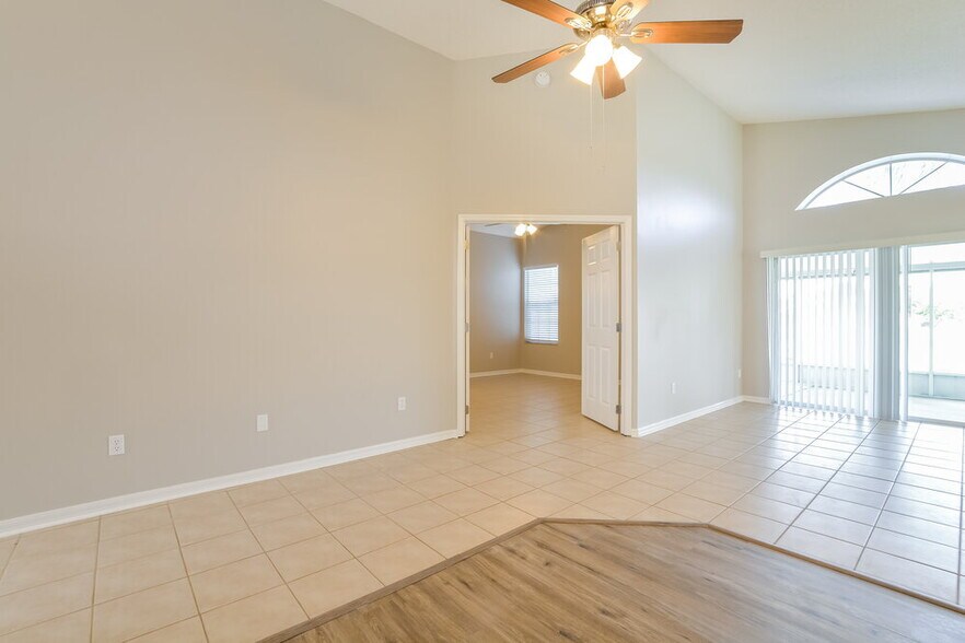 Building Photo - 8562 Fort Thomas Way
